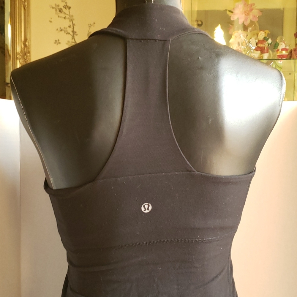 Lululemon tank top 6